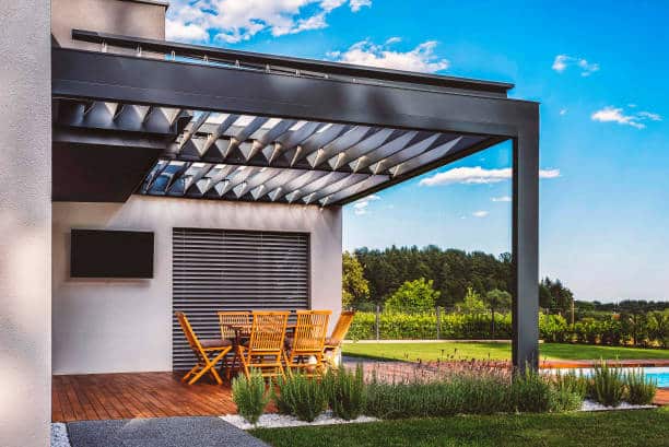 Saint-Chamond (pergolas, allées et pelouse)