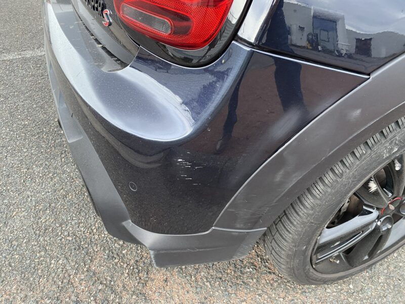 Rénovation de jantes, redressage et optiques de phares