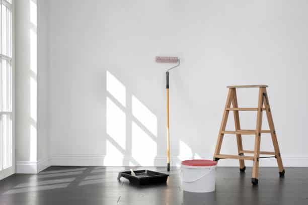 Dans le cadre d’une rénovation complète, la peinture constitue souvent la dernière étape des travaux