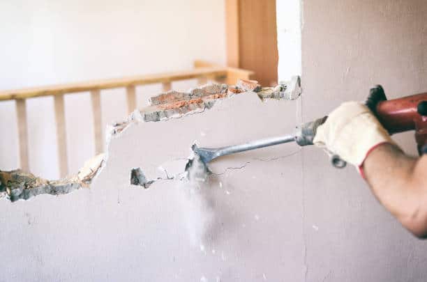 Ouvertures de murs porteurs et transformations structurelles