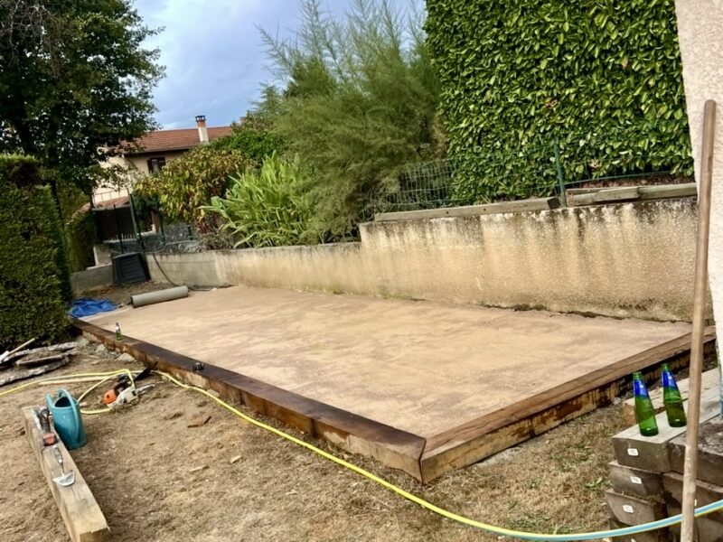 Créations paysagères : terrains de pétanque, terrasses et murs de clôture 🏡