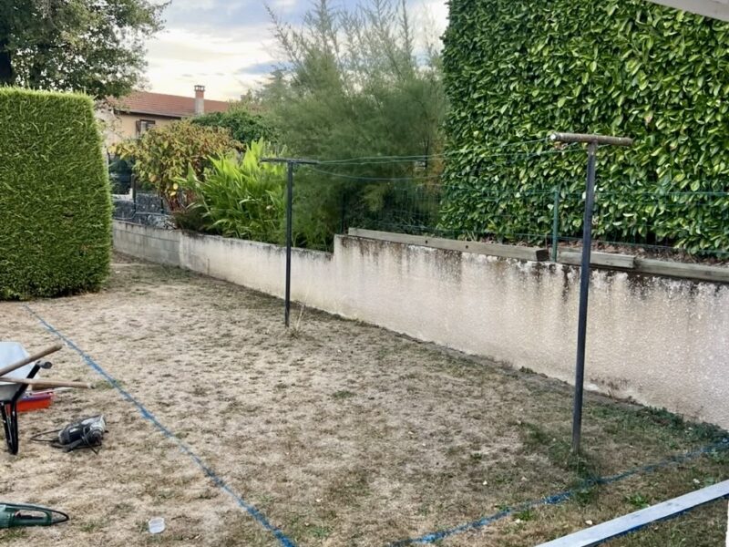 Créations paysagères : terrains de pétanque, terrasses et murs de clôture 🏡